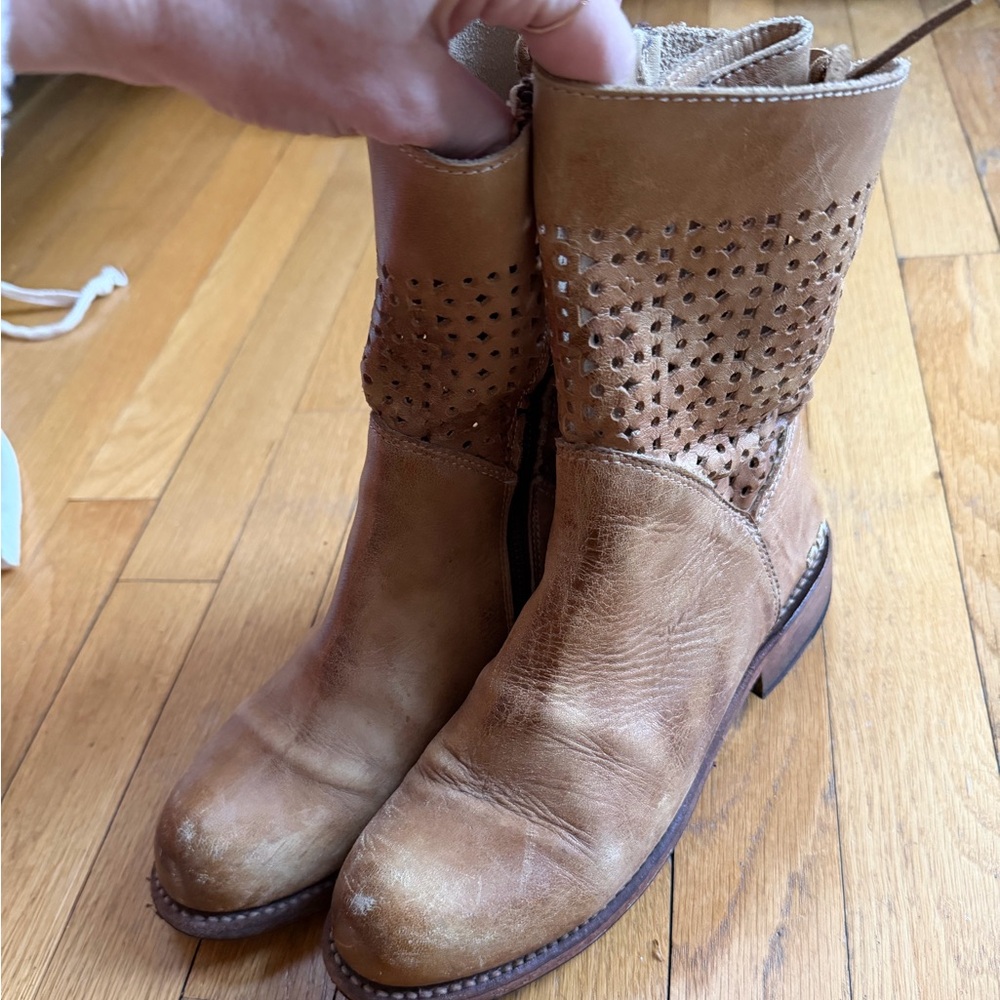 Bed Stu Distressed Leather Ankle Boots Anthropologie - Picture 2 of 8